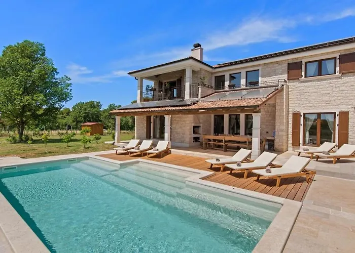 Villa Campagna By Villas Holiday Galizana photo