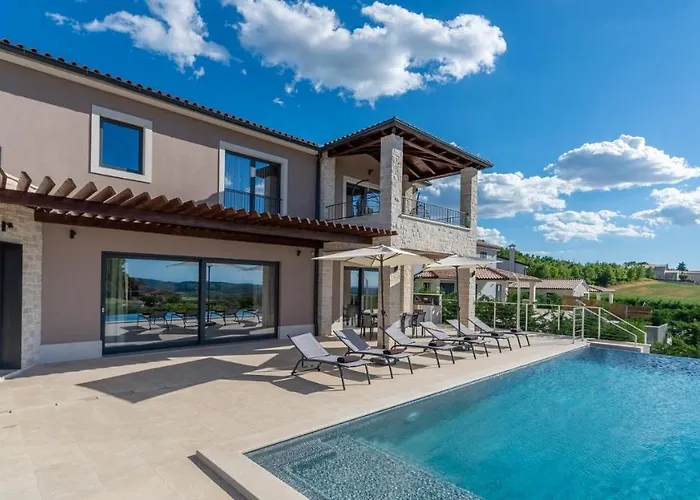 Villa Faloniga By Villas Holiday fotografija