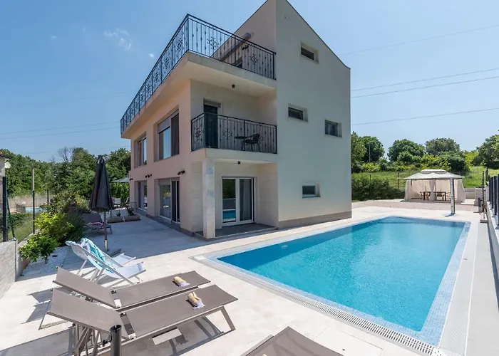Villa Ventitre, Privatpool,Meersicht, Nahe Porec- Strand Neu Mugeba photo