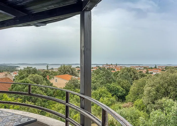 Villa Betiga Mednjan photo