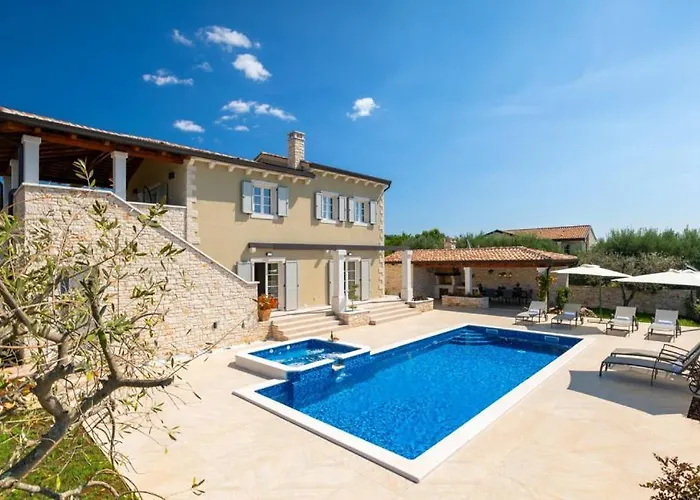 Beautiful Villa Bel Fiore In Sv Lovrec Vosteni photo