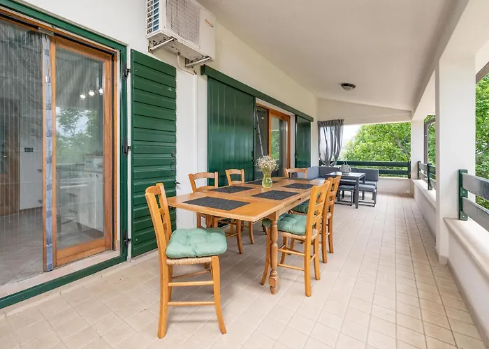 3 Bedroom Awesome Home In Trgetari photo