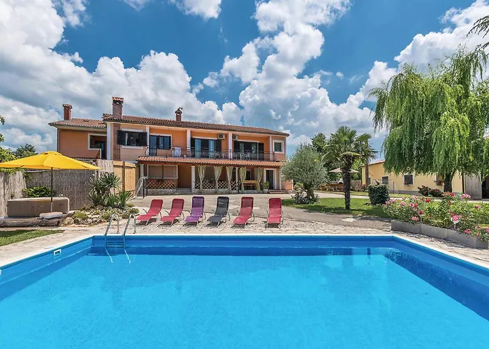 Pet Friendly Home In Pazin With Jacuzzi Heki photo