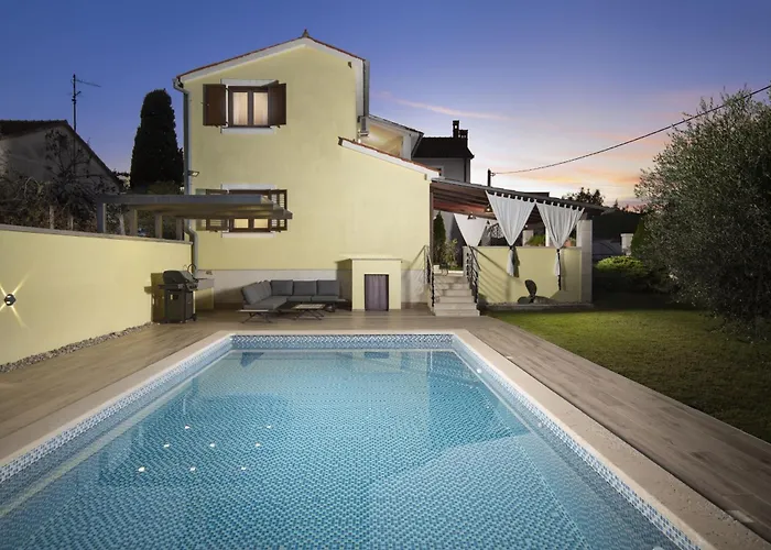 Vintijan Captain Villa 2 Km To The Beach תמונה