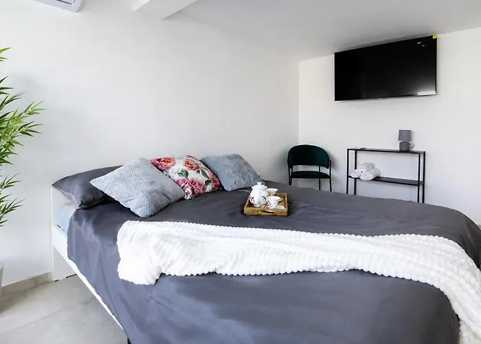 صورة Apartments With Shared Pool Galižana